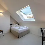 Joivy Exclusive Flat For 8, With Stunning City And Seaview
