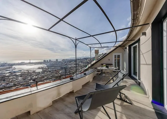 Joivy Exclusive Flat For 8, With Stunning City And Seaview