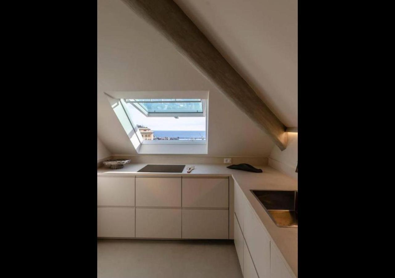 Joivy Exclusive Flat For 8, With Stunning City And Seaview Apartment *