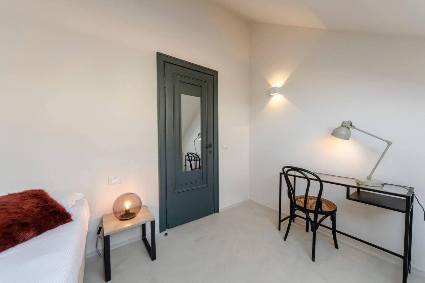 Appartamento Joivy Exclusive Flat For 8, With Stunning City And Seaview