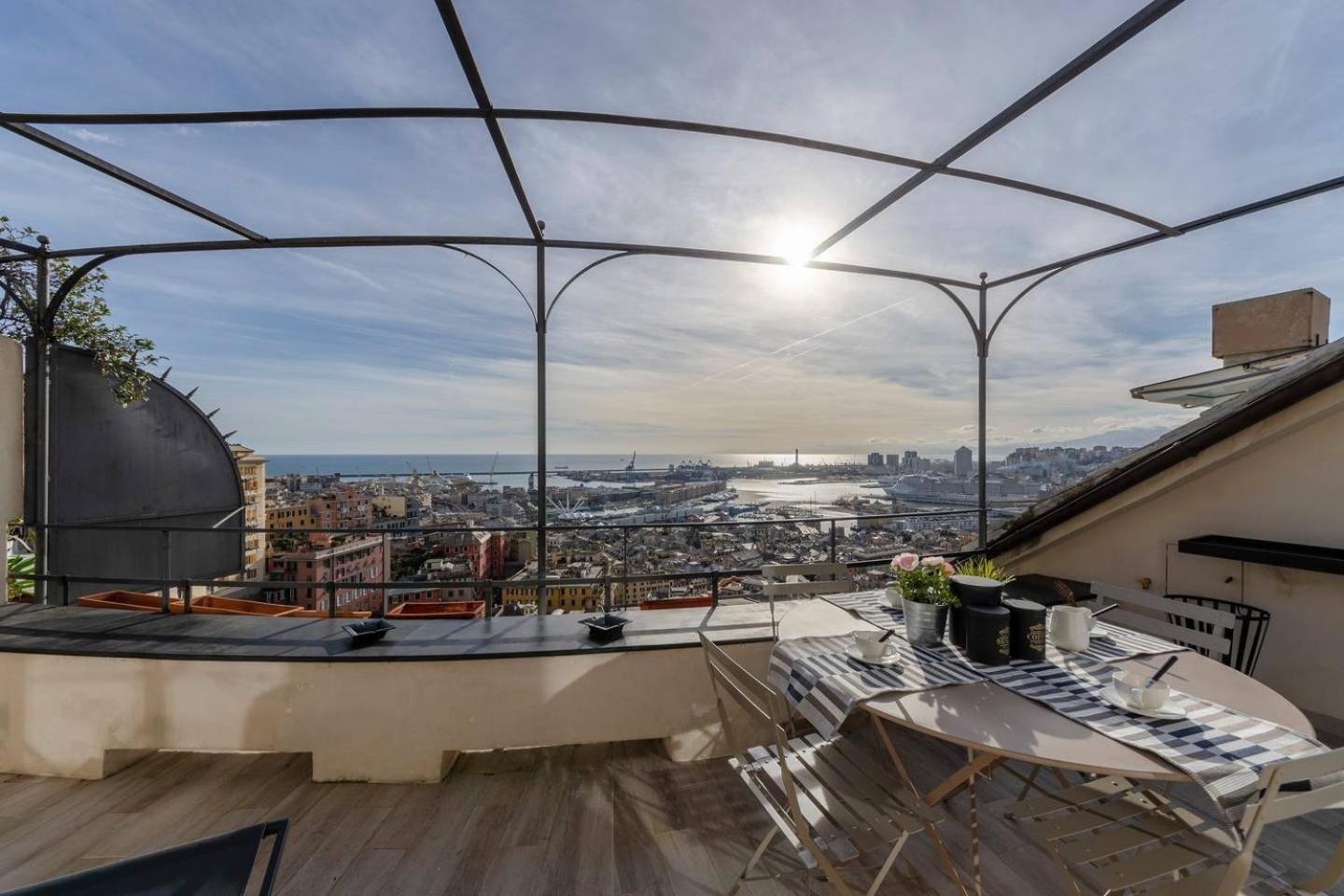 Apartment Joivy Exclusive Flat For 8, With Stunning City And Seaview *