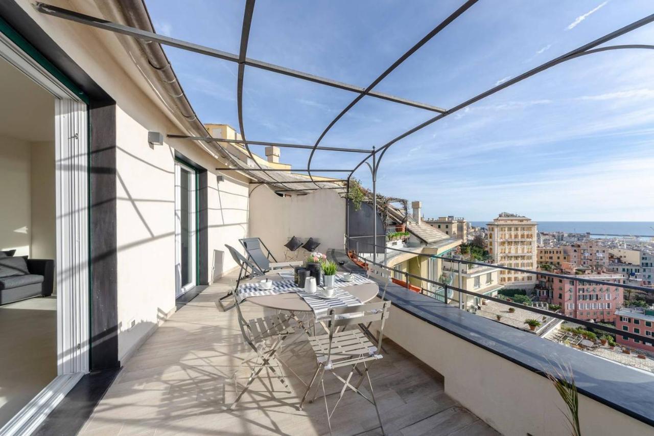 Appartamento Joivy Exclusive Flat For 8, With Stunning City And Seaview Genova